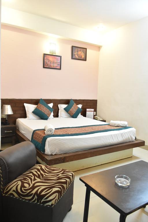 Airport Hotel Port View نيودلهي المظهر الخارجي الصورة