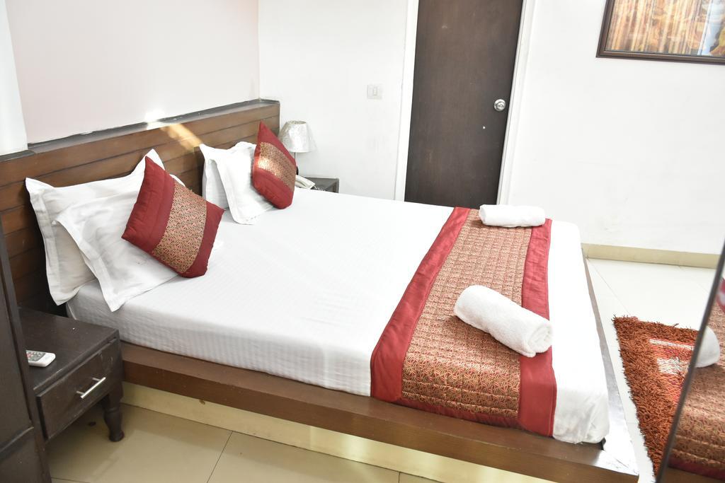 Airport Hotel Port View نيودلهي المظهر الخارجي الصورة