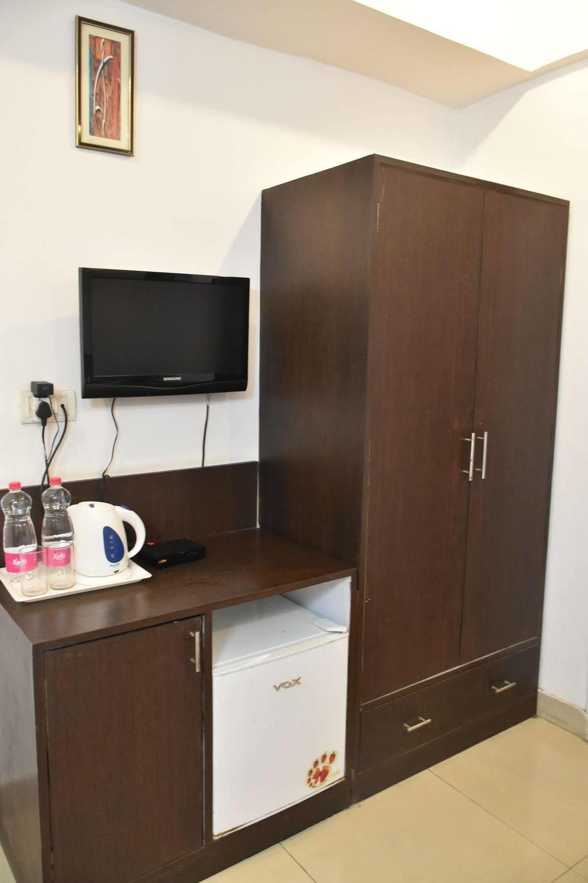 Airport Hotel Port View نيودلهي المظهر الخارجي الصورة