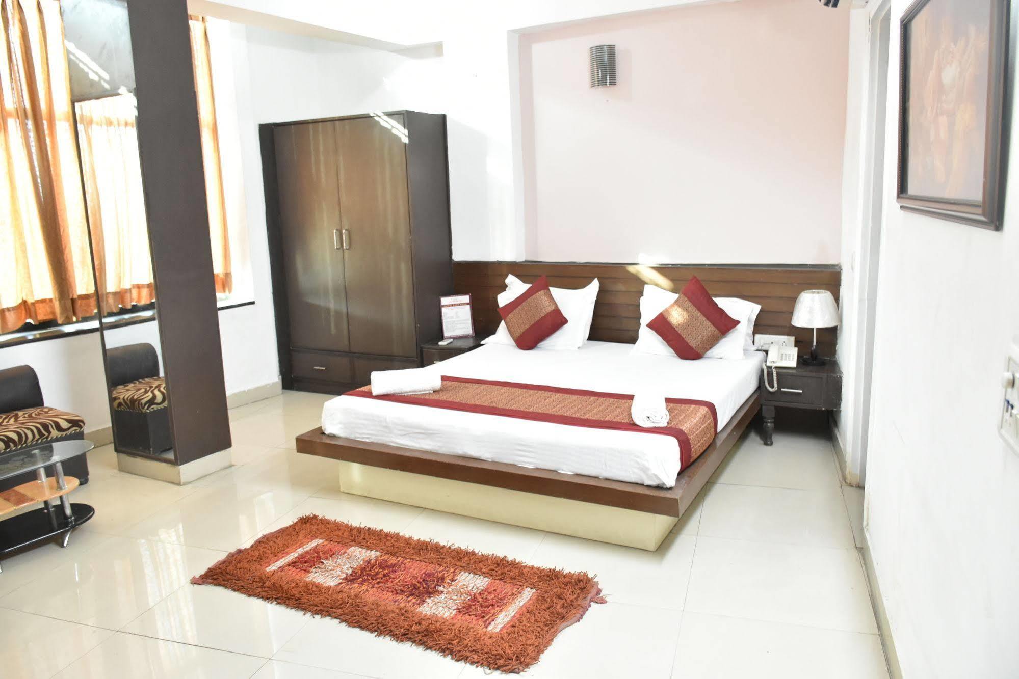 Airport Hotel Port View نيودلهي المظهر الخارجي الصورة